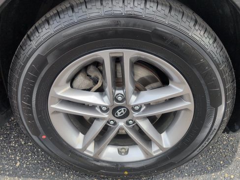 Used 2017 Hyundai Santa Fe Sport AWD/4WD image 10