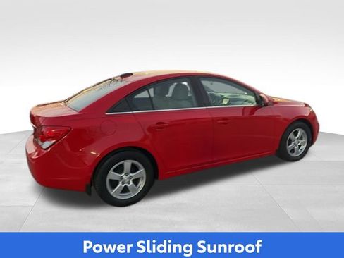Used 2016 Chevrolet Cruze LT w/ Sun And Sound Package FWD image 24