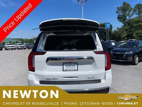 Used 2023 GMC Yukon XL SLT AWD/4WD image 45