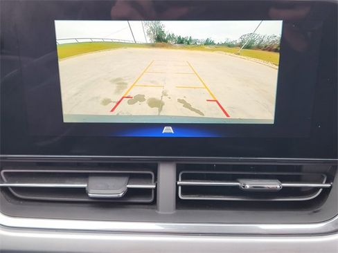 Certified 2024 Chevrolet Trax LT w/ Sunroof Package image 19