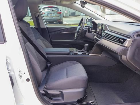 Used 2025 Toyota Camry LE w/ Convenience Package FWD image 9