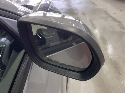 New 2026 Chevrolet Equinox LT image 29