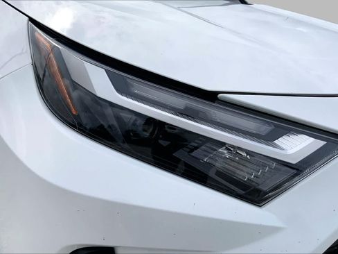Used 2024 Toyota RAV4 XLE FWD image 27