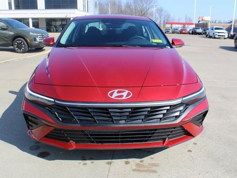 New 2026 Hyundai Elantra SE image 7