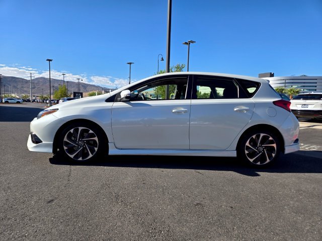 Used 2017 Toyota Corolla iM w/ Carpet Mat Package FWD image 3