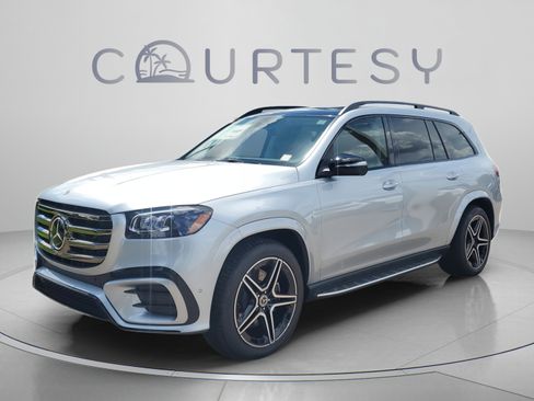 Certified 2026 Mercedes-Benz GLS 450 4MATIC image 1