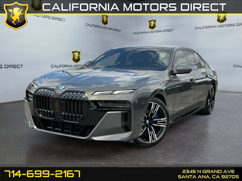 Used 2023 BMW 740i RWD image 1