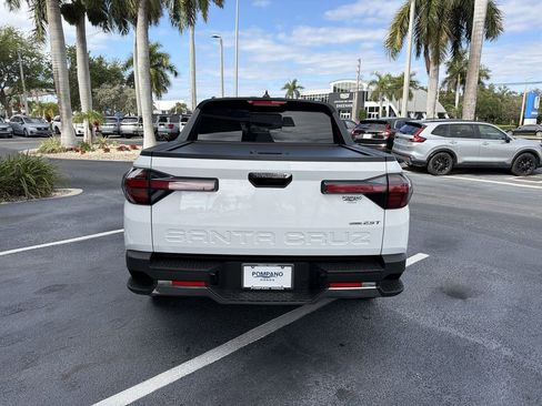Used 2022 Hyundai Santa Cruz Limited image 7