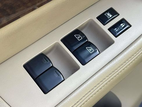 Used 2012 Nissan Armada SL w/ DVD FES Pkg RWD image 16