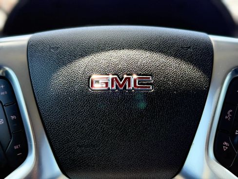 Used 2016 GMC Acadia SLE FWD image 20