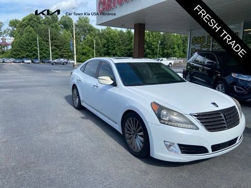 Used 2015 Hyundai Equus Signature RWD image 1