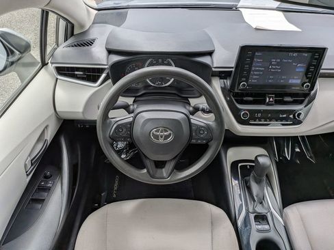 Used 2022 Toyota Corolla LE w/ LE Convenience Package FWD image 15