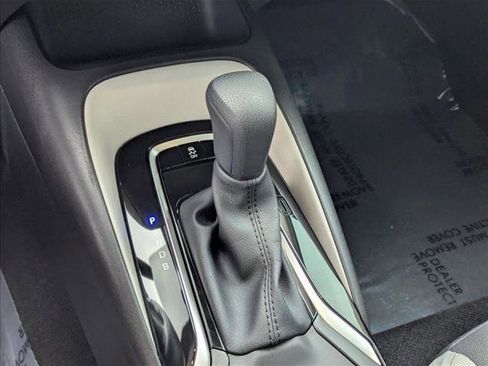 Certified 2025 Toyota Corolla LE image 11