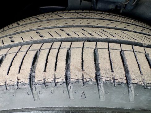 Used 2023 Kia EV6 Wind image 39