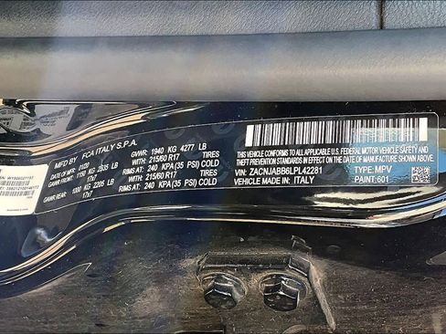 Used 2020 Jeep Renegade Latitude w/ Popular Equipment Group image 31