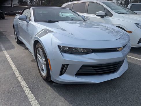 Used 2017 Chevrolet Camaro LT image 11