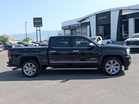 Used 2017 GMC Sierra 1500 Denali w/ Denali Ultimate Package AWD/4WD image 6