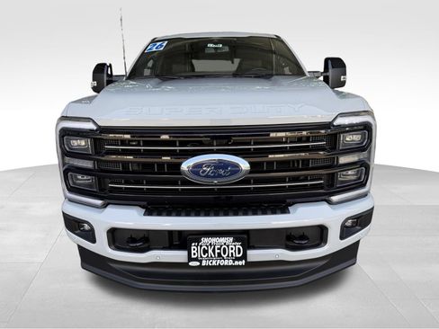Used 2026 Ford F250 Platinum w/ FX4 Off-Road Package AWD/4WD image 2