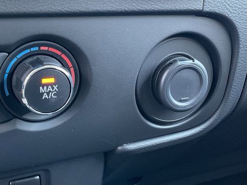 New 2026 Nissan Frontier S image 35