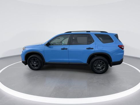 Certified 2023 Honda Pilot TrailSport image 9