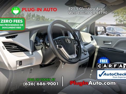 Used 2019 Toyota Sienna LE FWD image 6