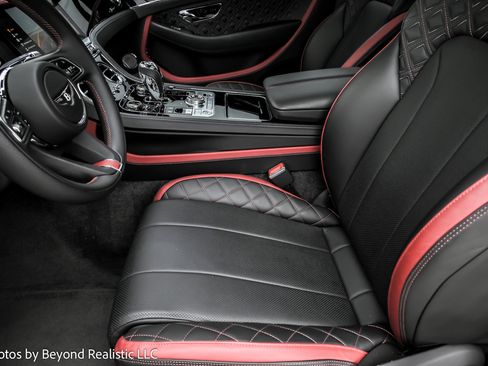 Used 2022 Bentley Continental GT Speed image 27