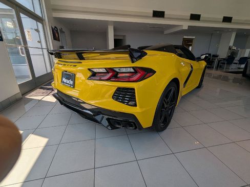 New 2026 Chevrolet Corvette Stingray Premium Conv w/ Z51 Performance Package RWD image 21