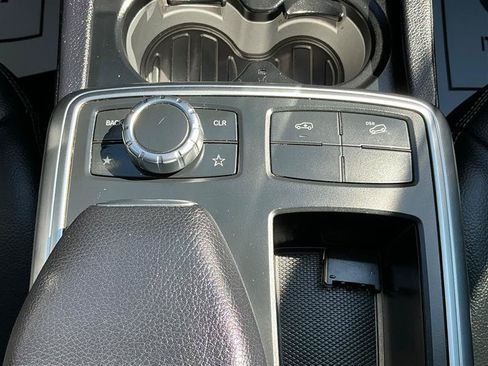 Used 2016 Mercedes-Benz GL 450 4MATIC image 47