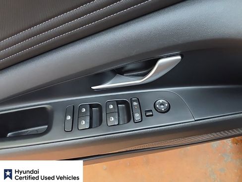 Certified 2025 Hyundai Elantra SEL FWD image 26