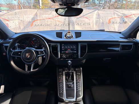 Used 2017 Porsche Macan GTS AWD/4WD image 78