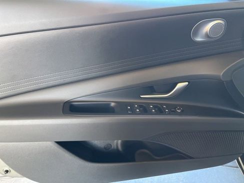 New 2026 Hyundai Elantra Blue image 13