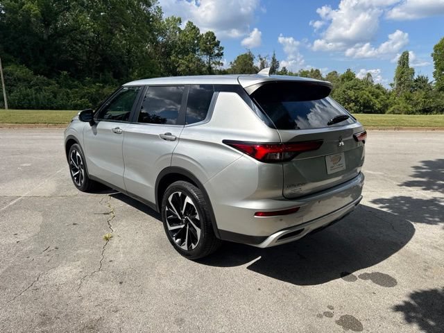 Used 2023 Mitsubishi Outlander SE AWD/4WD image 5