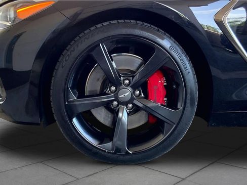 Used 2021 Genesis G70 3.3T w/ Sport Package image 11