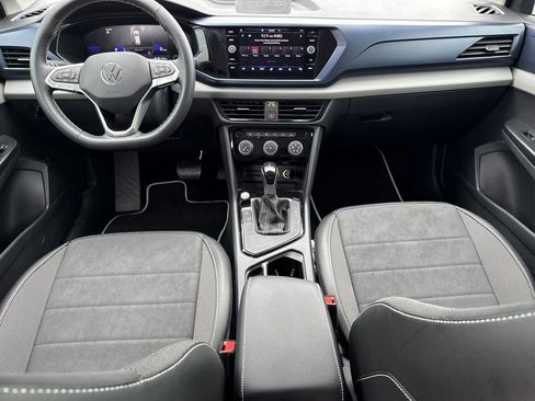 Used 2023 Volkswagen Taos SE image 25