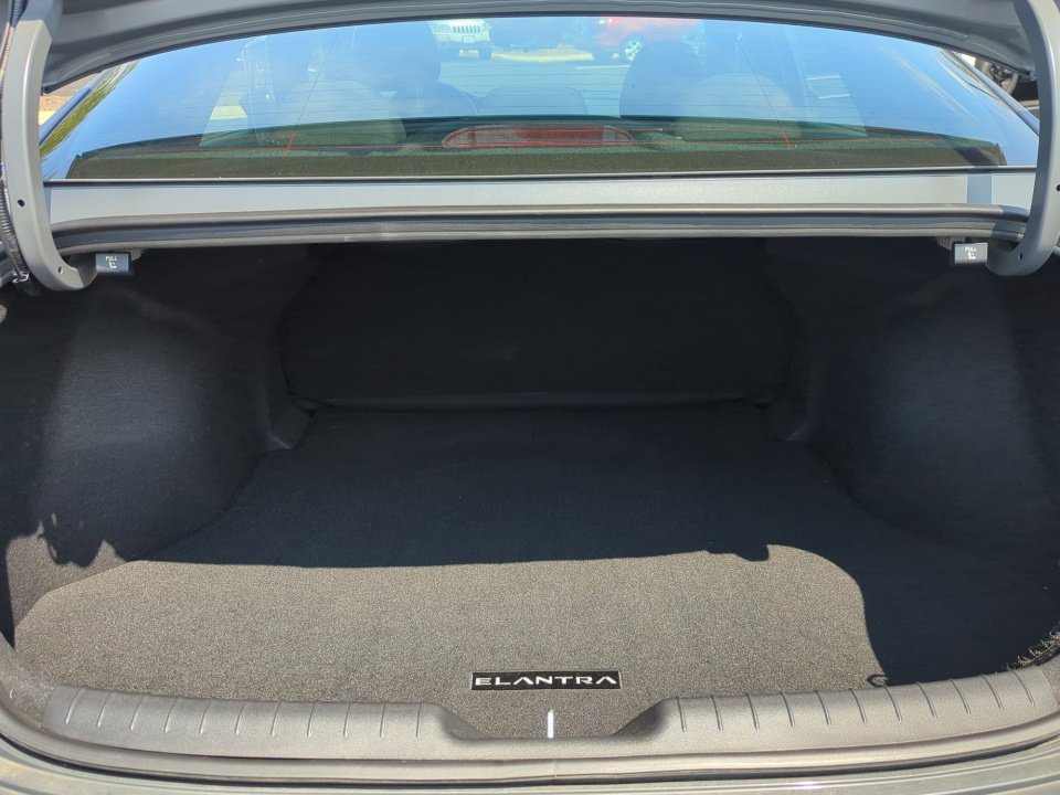 Certified 2026 Hyundai Elantra Sport FWD image 19