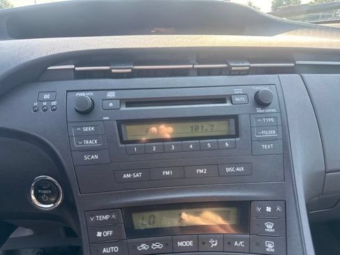 Used 2010 Toyota Prius Two FWD image 29