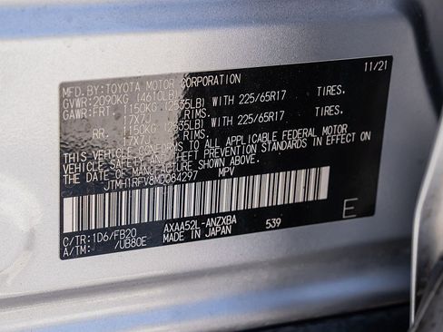 Used 2021 Toyota RAV4 LE image 34