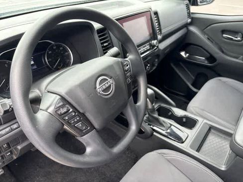 Used 2023 Nissan Frontier SV w/ Midnight Edition Package AWD/4WD image 10