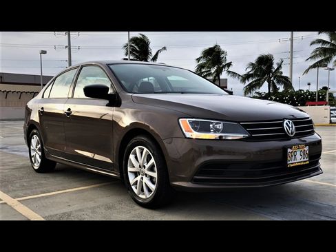 Used 2015 Volkswagen Jetta SE FWD image 3