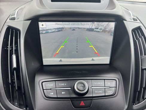 Used 2018 Ford Escape SE w/ Ford Safe & Smart Package image 11