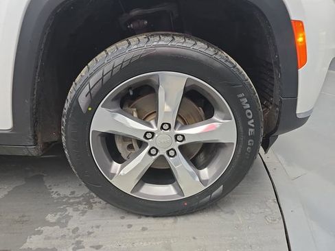 Used 2022 Jeep Grand Cherokee L Limited image 12