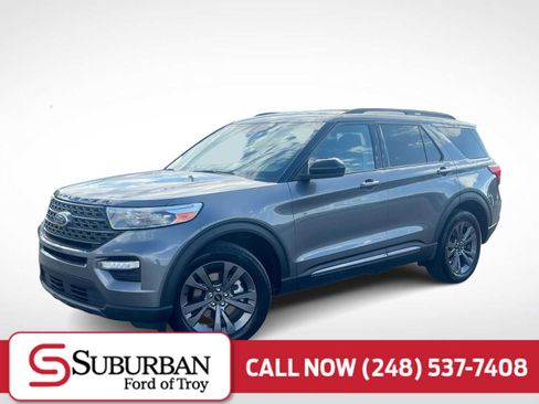 Used 2024 Ford Explorer XLT w/ Equipment Group 202A AWD/4WD image 1