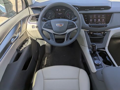 New 2026 Cadillac XT5 Premium Luxury w/ Driver Assist Package image 4