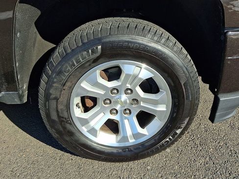 Used 2018 Chevrolet Silverado 1500 LT w/ All Star Edition image 8