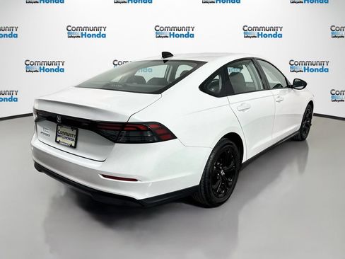 Certified 2025 Honda Accord SE image 5