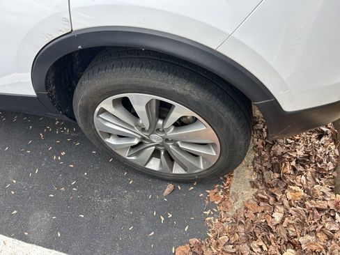 Used 2019 Buick Encore Preferred image 13