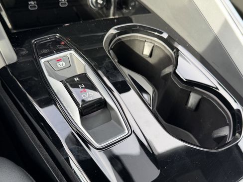 Used 2025 Audi Q5 Premium Plus w/ Premium Plus image 18