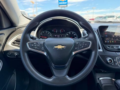 Used 2024 Chevrolet Malibu LT FWD image 15