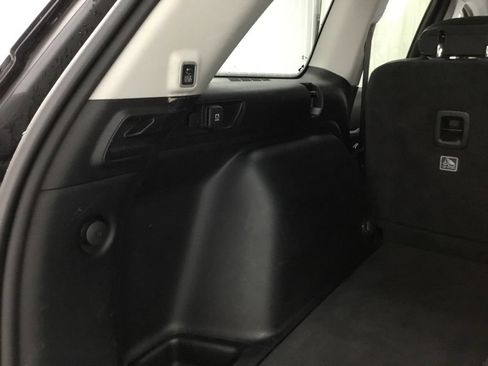 Used 2022 Jeep Grand Cherokee Limited AWD/4WD image 16