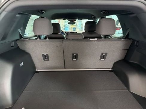 New 2026 Chevrolet Equinox LT FWD image 22